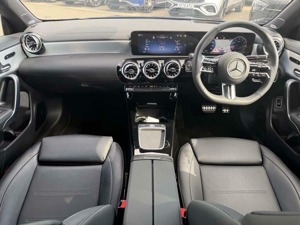 Mercedes-Benz CLA Class Cla 180 Amg Line Premium Plus KM75XSE Blue #5