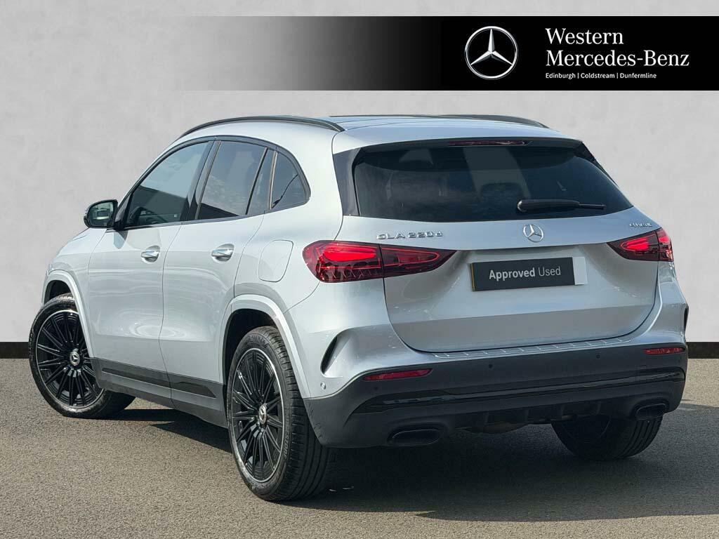 Mercedes-Benz GLA Class Gla 220 D 4Matic Amg Line Premium Plus Silver #2