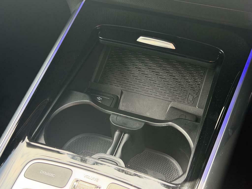 Mercedes-Benz GLA Class 180 Sport Edition Blue #20