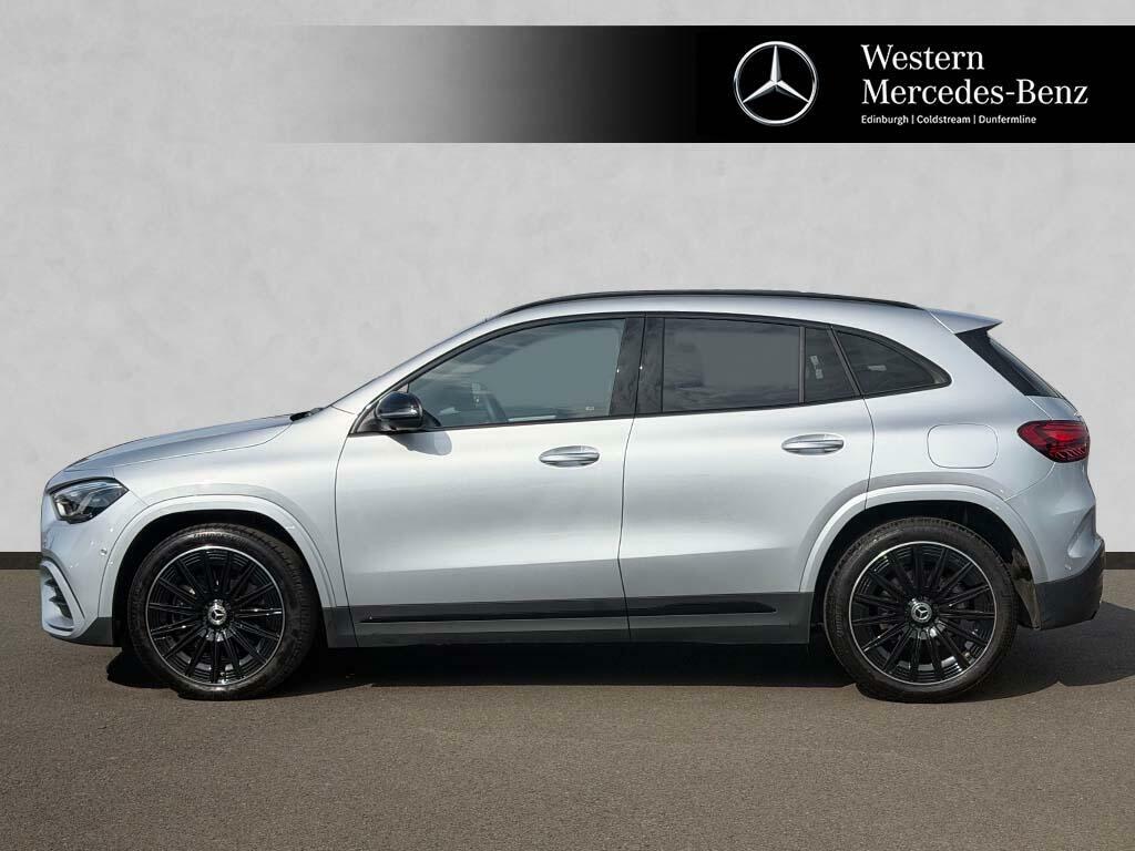 Mercedes-Benz GLA Class 180 Sport Edition Blue #8