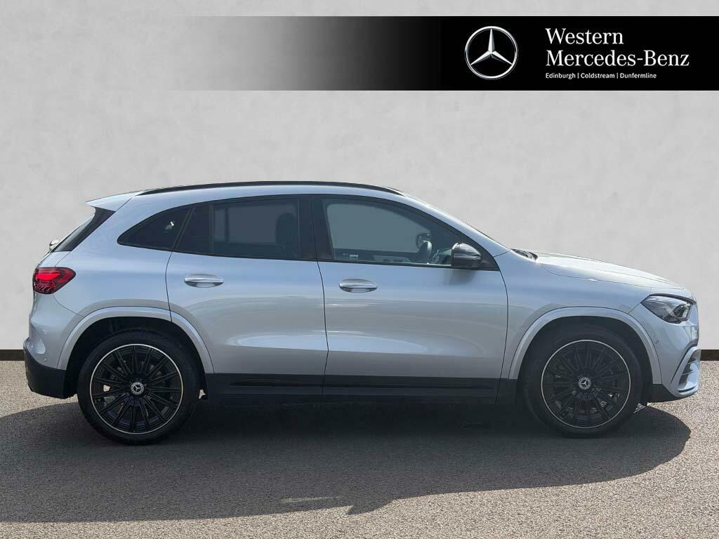 Mercedes-Benz GLA Class 180 Sport Edition Blue #7