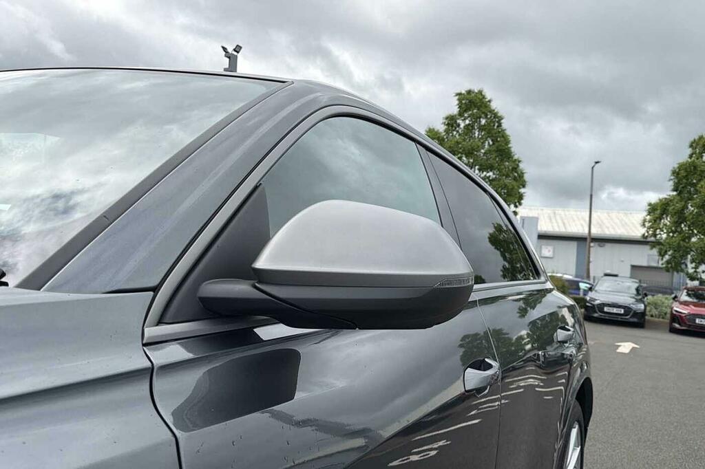 Audi RSQ8 Tfsi 640 Quattro Perform Carbon Black Tiptron Black #19