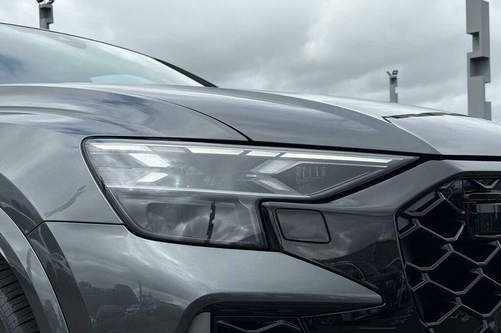 Audi RSQ8 Tfsi 640 Quattro Perform Carbon Black Tiptron Black #17
