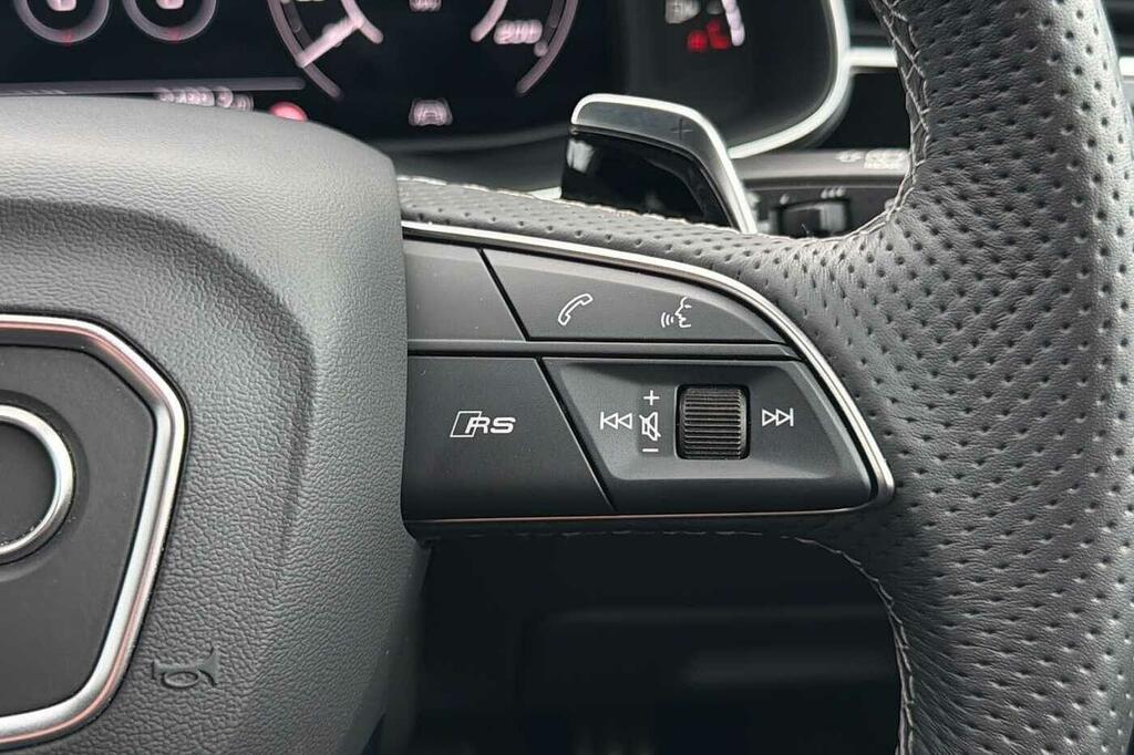 Audi RSQ8 Tfsi 640 Quattro Perform Carbon Black Tiptron Black #32