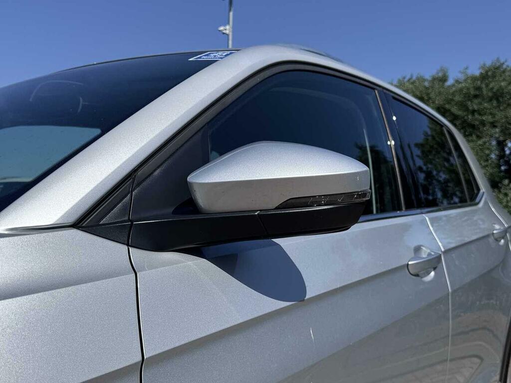 Volkswagen T-Cross First Edition White #33