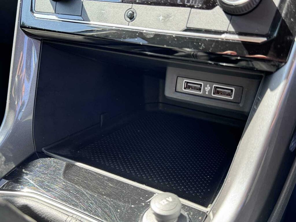 Volkswagen T-Cross First Edition White #25