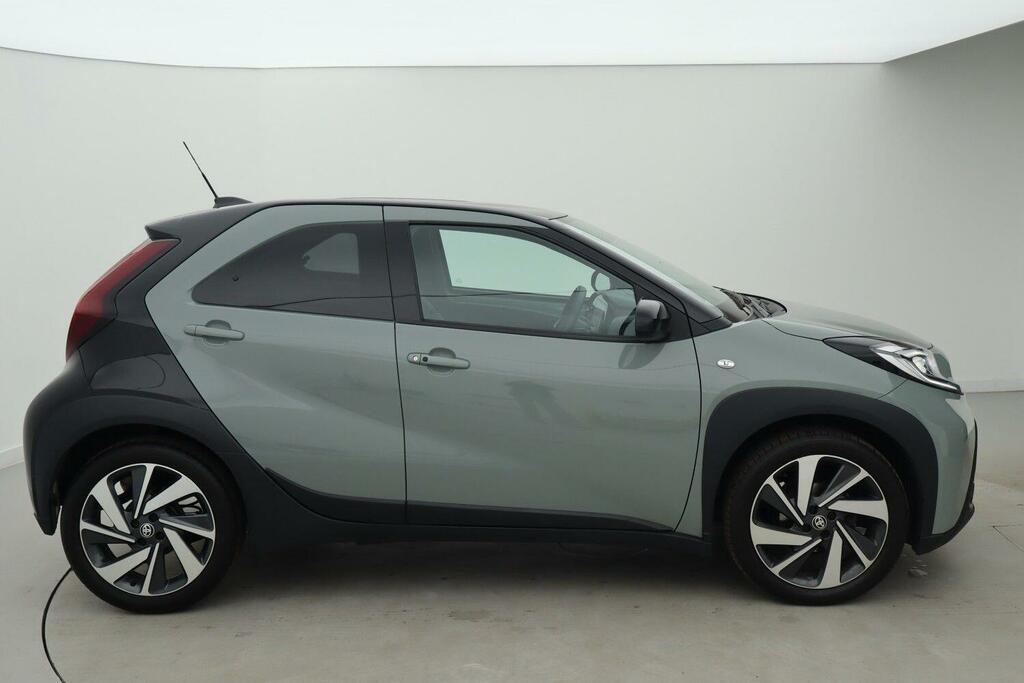 Toyota Aygo X 1.0 Vvt-i Pure Black #16