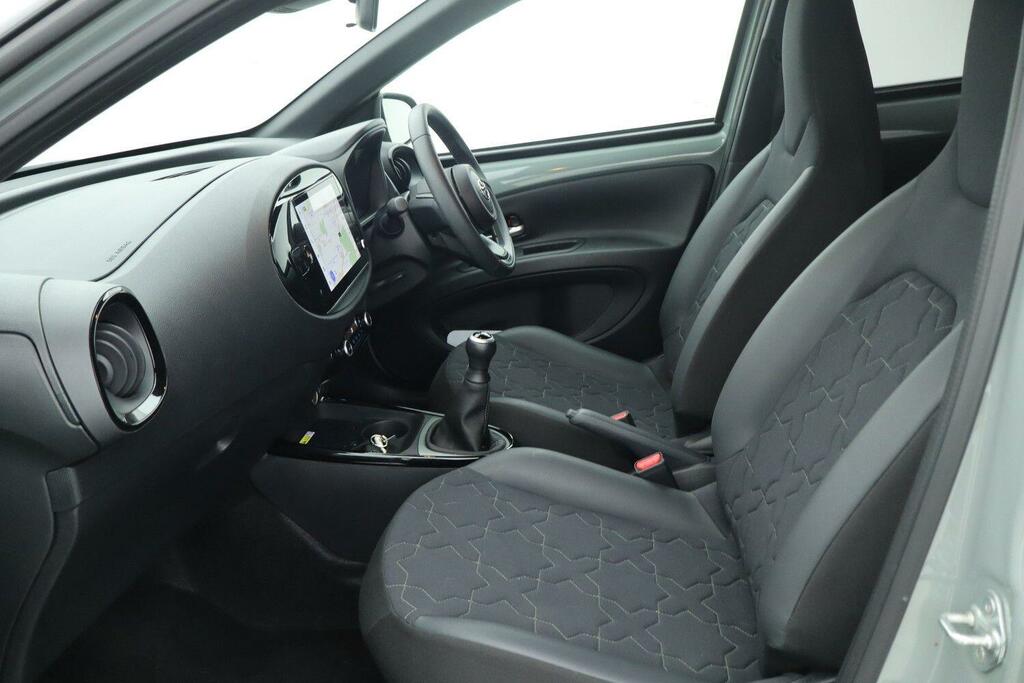 Toyota Aygo X 1.0 Vvt-i Exclusive Euro 6 Ss Green #5