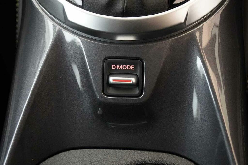 Nissan Juke 1.6 Hybrid Tekna Red #30