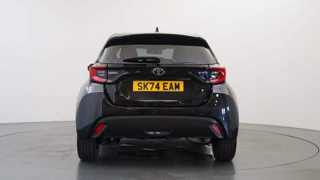 Toyota Yaris 1.5 Vvt-h Design E-cvt Euro 6 Ss Black #5