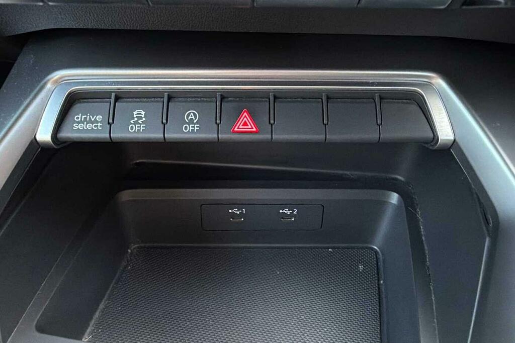 Audi A3 35 Tfsi S Line S Tronic Comfortsound Blue #38
