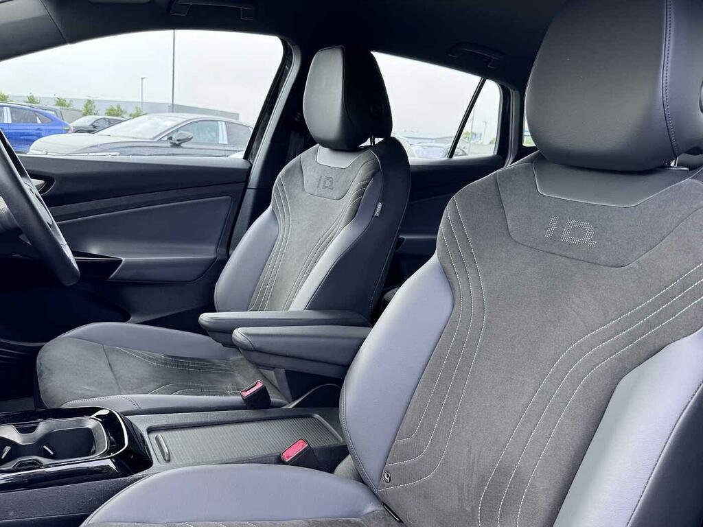 Volkswagen ID.4 Pro Performance 77Kwh Life Suv Blue #33