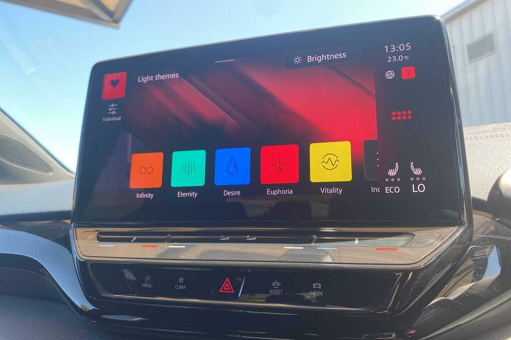 Volkswagen ID.4 Pure 52Kwh Life Red #34