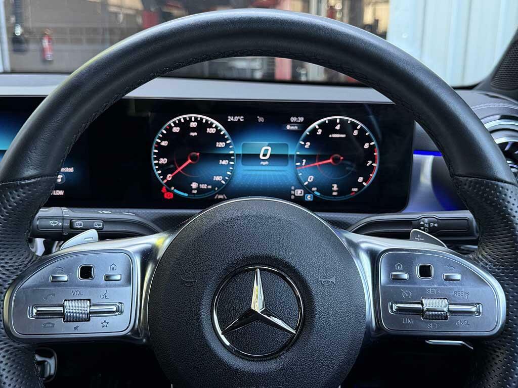 Mercedes-Benz A Class 1.3 A250e 15.6Kwh Amg Line Edition Premium Plus White #4