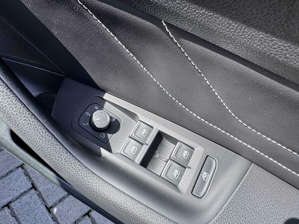 Volkswagen Arteon Arteon R-line Tsi Black #16