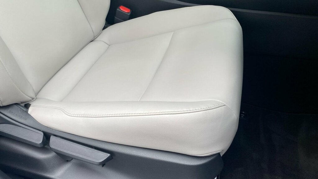 Lexus UX 250H 2.0 F-sport Silver #18