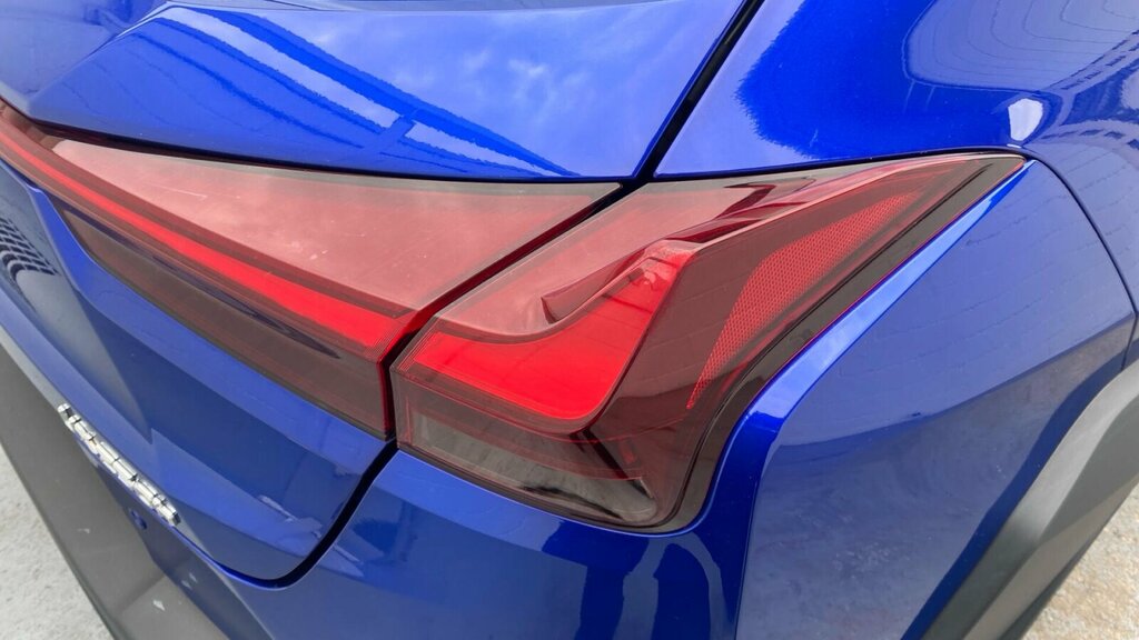 Lexus UX 250H 2.0 F-sport Silver #22