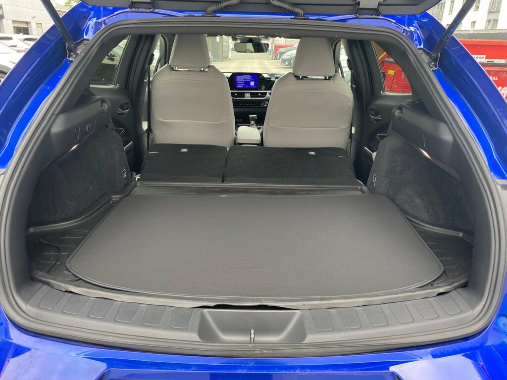 Lexus UX 250H 2.0 F-sport Silver #42