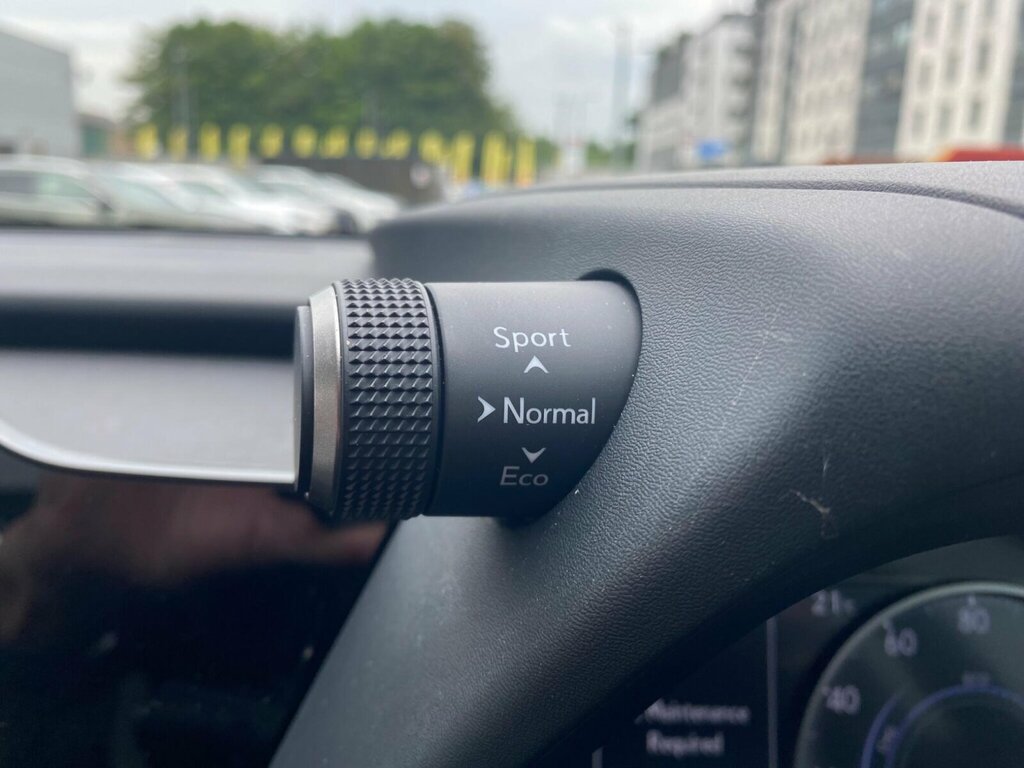 Lexus UX 250H 2.0 F-sport Silver #47