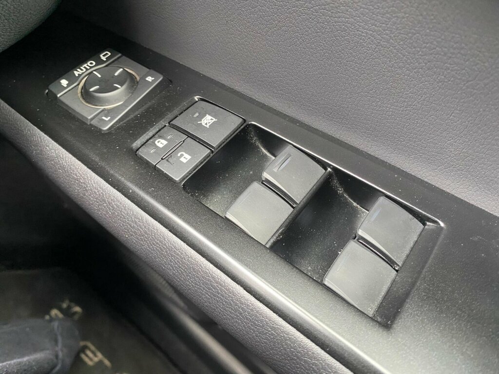 Lexus UX 250H 2.0 F-sport Silver #45