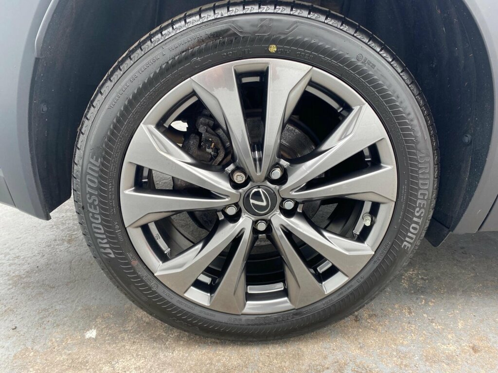 Lexus UX 250H 2.0 F-sport Silver #31