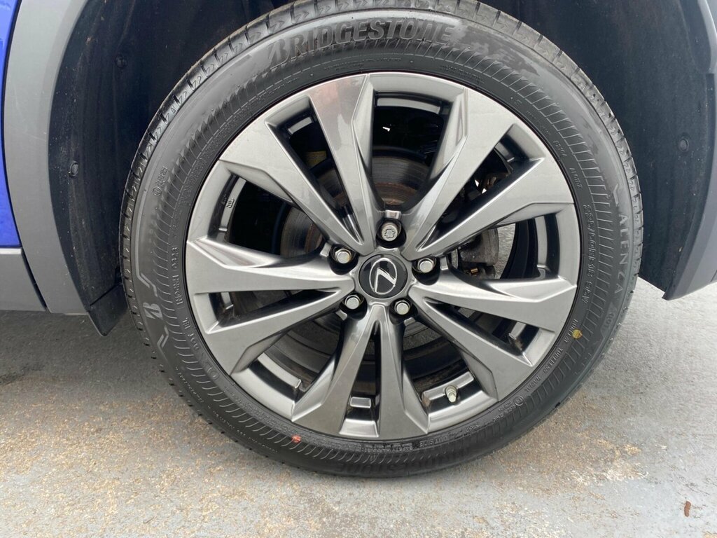 Lexus UX 250H 2.0 F-sport Silver #32