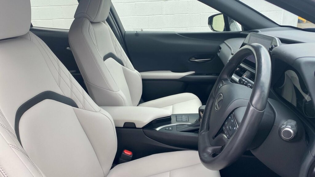 Lexus UX 250H 2.0 F-sport Silver #13