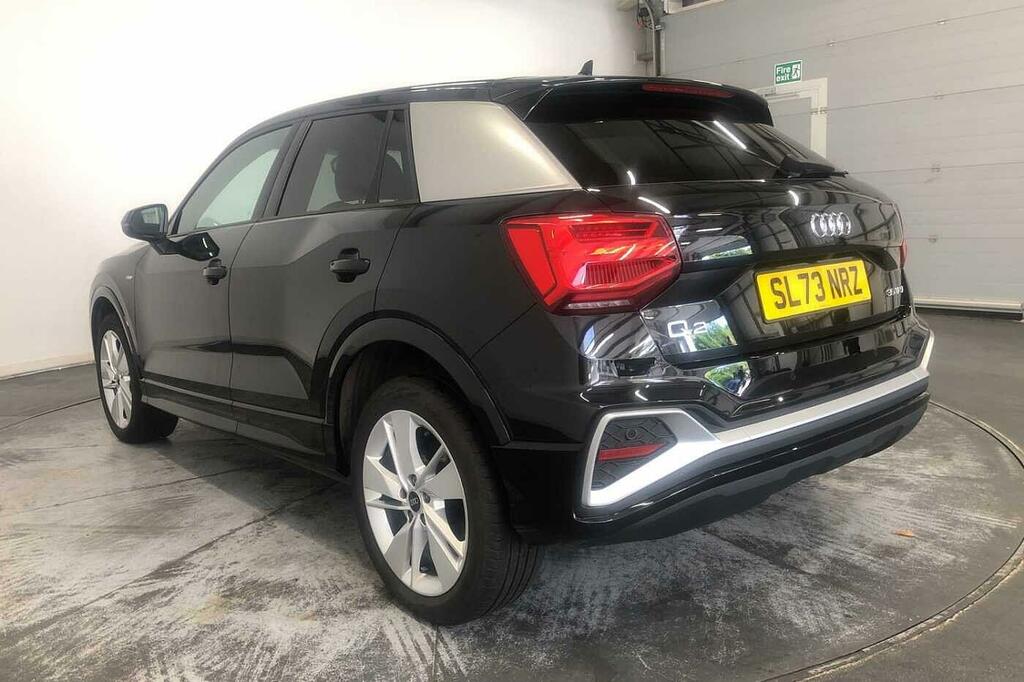 Audi Q2 S Line 35 Tfsi 150 Ps S Tronic Black #3
