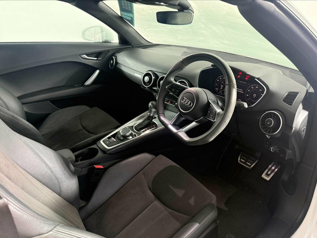 Audi TT Audi Tt Coup- Black Edition 40 Tfsi 197 Ps S Troni White #8