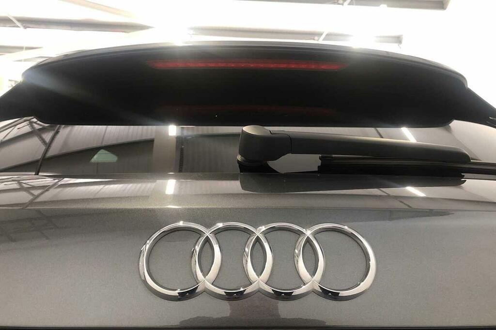 Audi Q3 Black Edition 40 Tdi Quattro 200 Ps S Tronic White #23