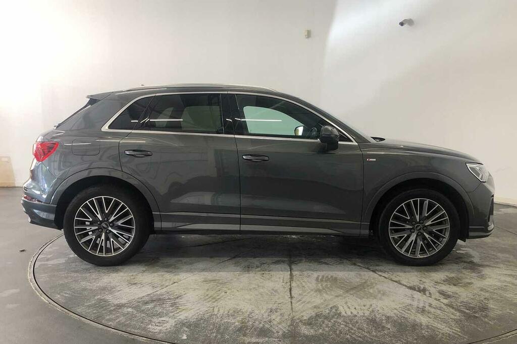 Audi Q3 S Line 35 Tdi 150 Ps S Tronic Grey #4