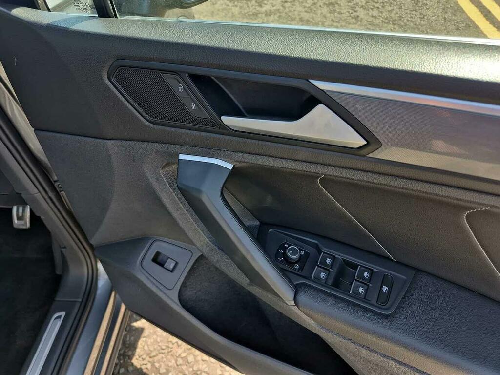 Volkswagen Tiguan R-line Tech Tdi Grey #21