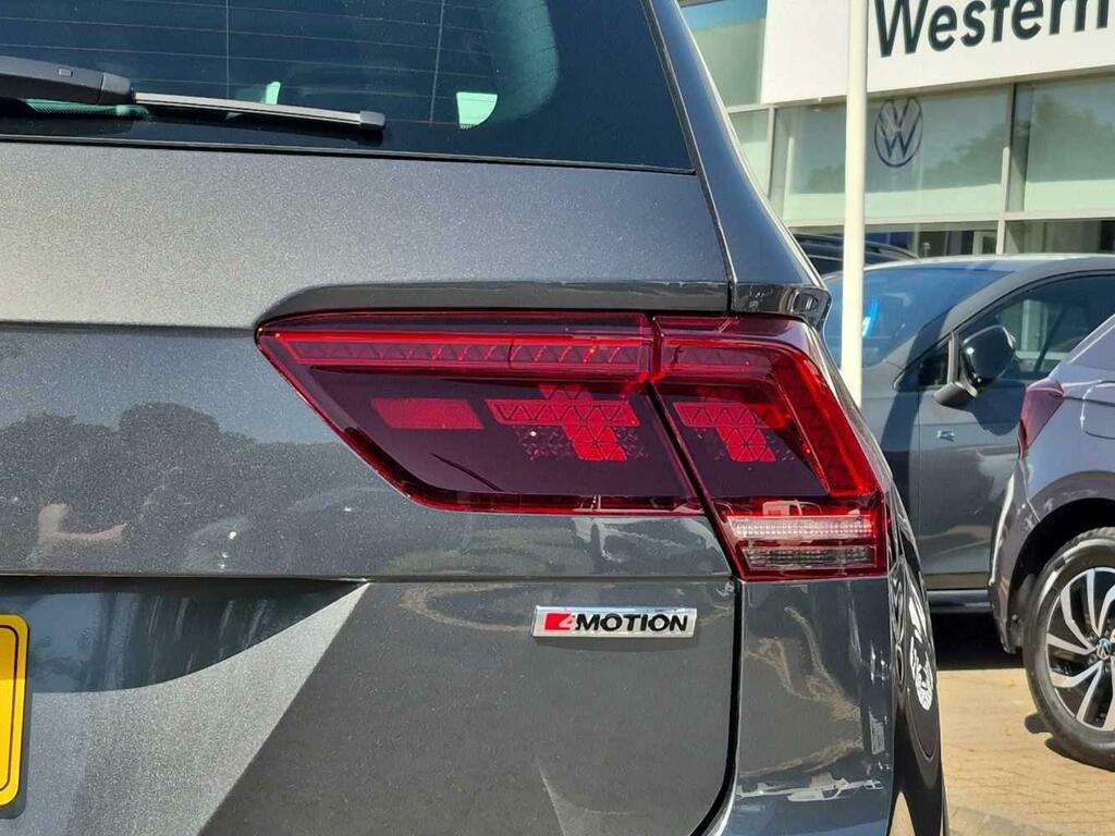 Volkswagen Tiguan R-line Tech Tdi Grey #90