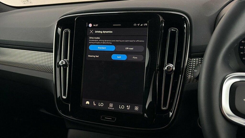 Volvo XC40 Plus, B4 Mild Hybrid, Dark Green #28