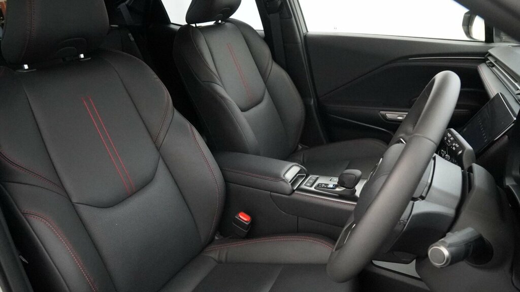 Lexus LBX 1.5 Vvt-ie Premium Plus Design Suv Hybr Red #13