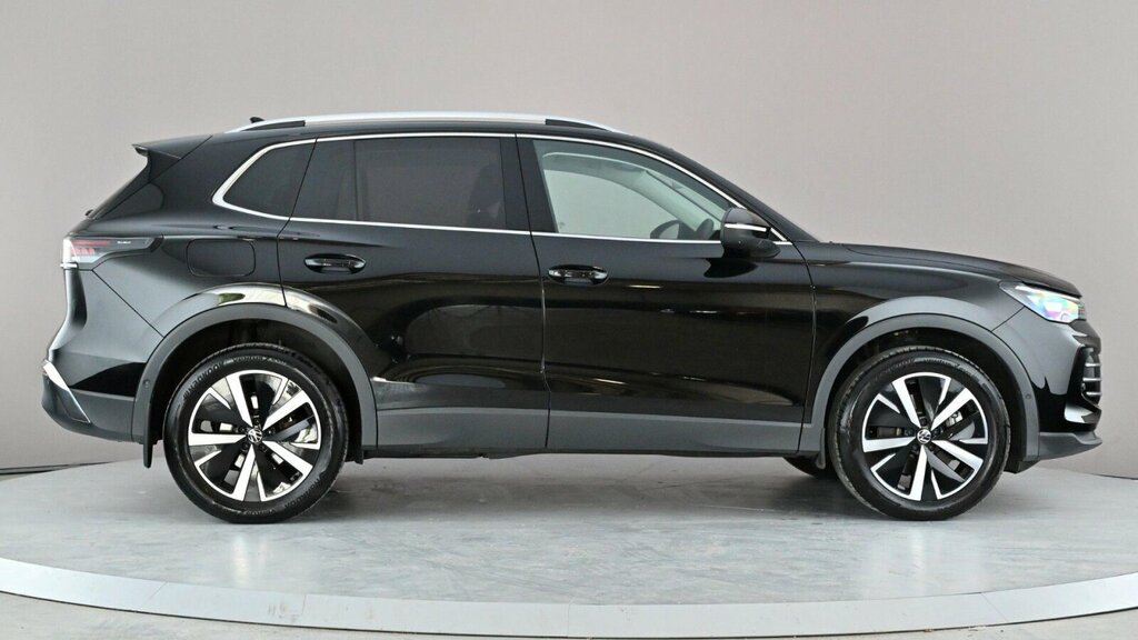 Volkswagen Tiguan 1.5 Tsi Ehybrid Elegance Dsg Black #5