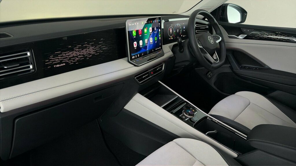 Volkswagen Tiguan 1.5 Tsi Ehybrid Elegance Dsg Black #2