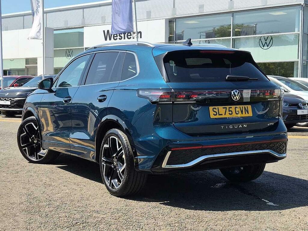 Volkswagen Tiguan R-line 1.5 Etsi 150 Ps 7-Speed Dsg Blue #3