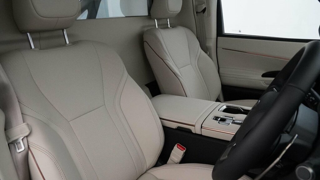 Lexus LM 350H Awd 4 Seat Takumi With Black #14