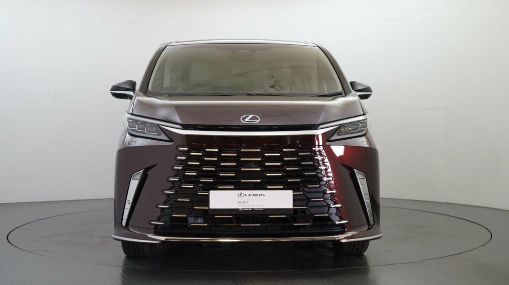 Lexus LM 350H Awd 4 Seat Takumi With Black #40