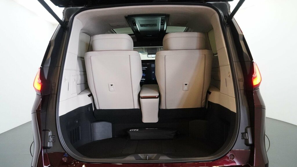 Lexus LM 350H Awd 4 Seat Takumi With Black #41