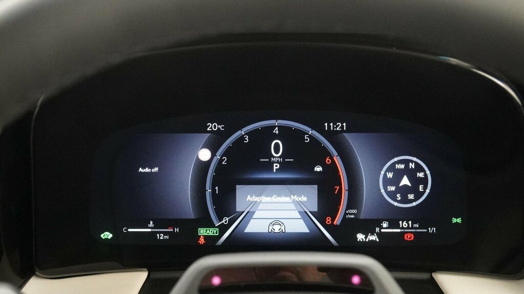 Lexus LM 350H Awd 4 Seat Takumi With Black #32