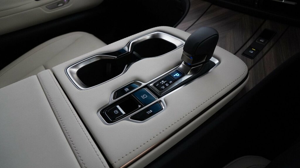 Lexus LM 350H Awd 4 Seat Takumi With Black #9
