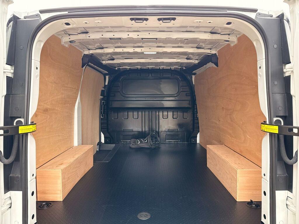 Maxus Deliver 7 77Kwh L1 H1 White #4