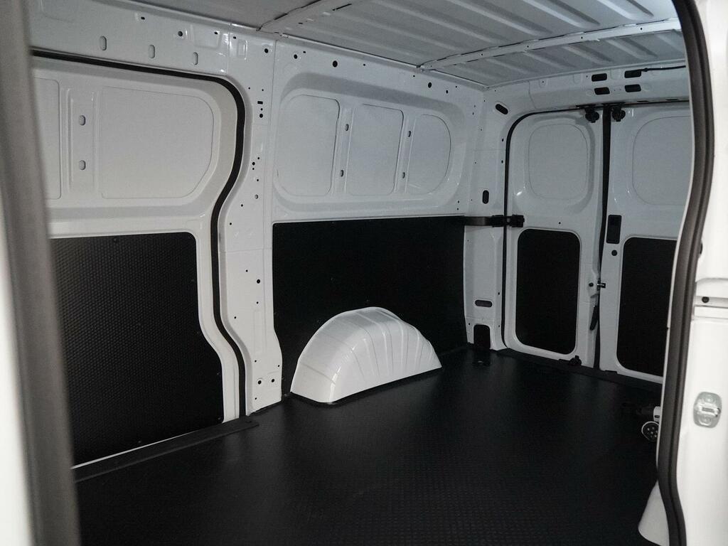 Maxus eDeliver 5 64Kwh Panel Van 6Dr L1 163 Ps White #4
