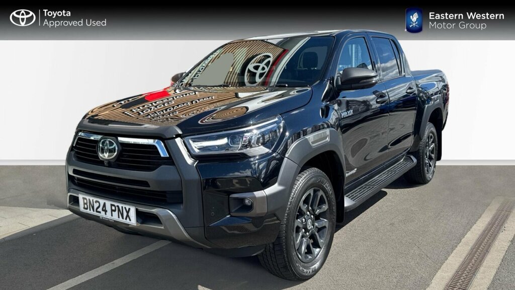 Toyota HILUX 2.8 D-4d Invincible X 4Wd Euro 6 Ss BN24PNX Black #3