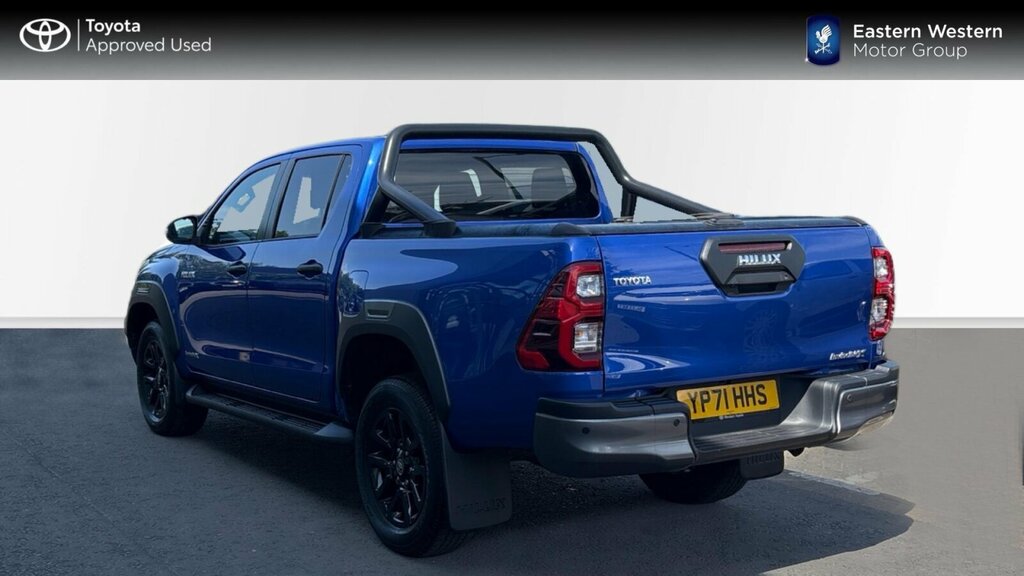 Toyota HILUX 2.8 D-4d Invincible X 4Wd Euro 6 Ss Blue #4