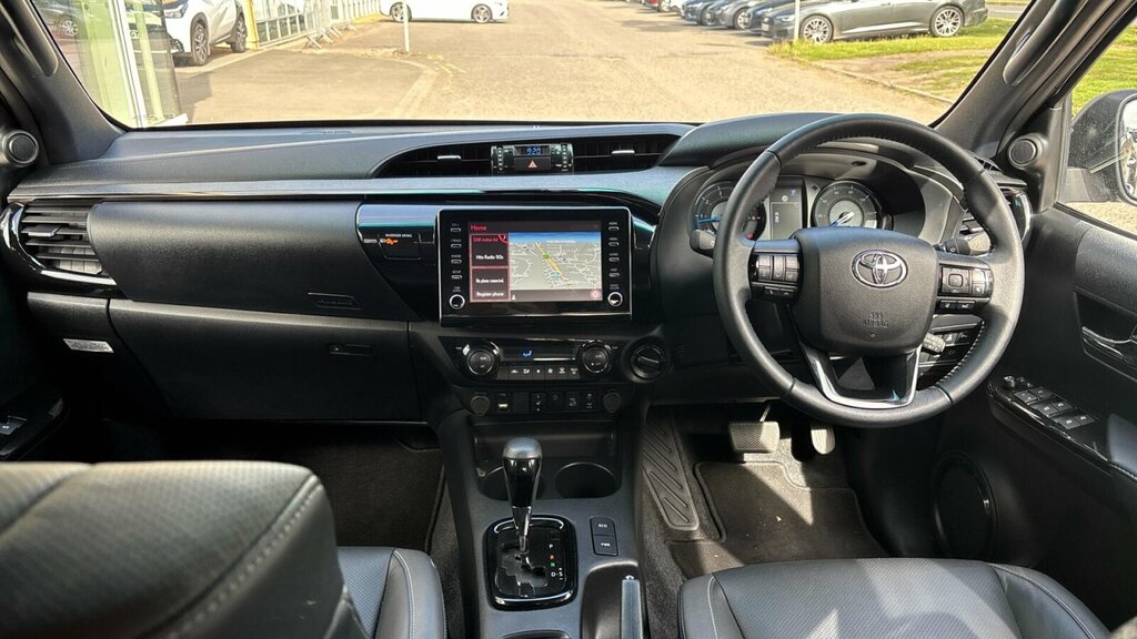 Toyota HILUX 2.8 D-4d Invincible X 4Wd Euro 6 Ss Black #6