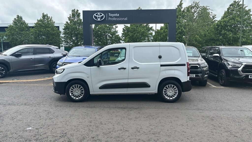 Toyota Proace City 50Kwh Icon Short Panel Van Swb 6Dr SN25DRT White #4