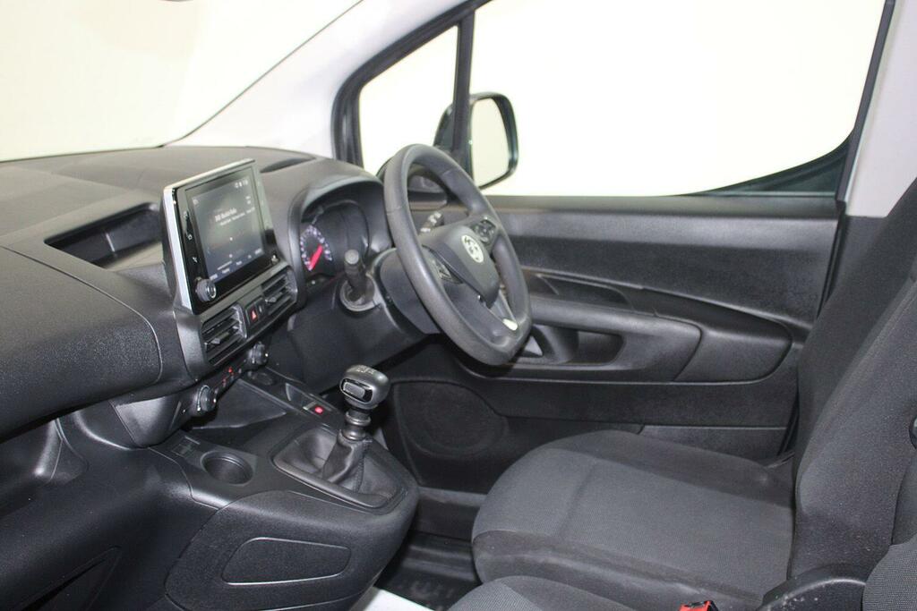 Vauxhall Combo 1.5 Turbo D 2300 Pro Panel Van 6Dr L DV23YCA White #3